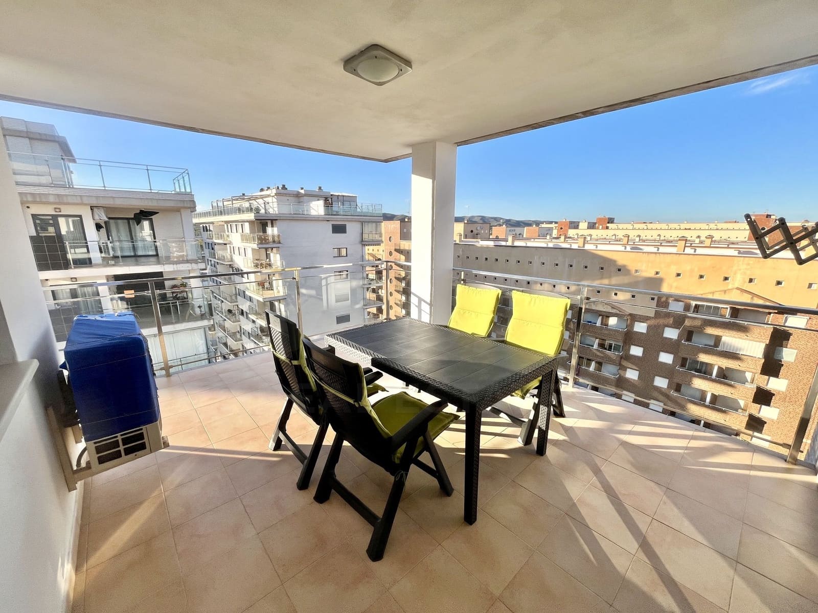Ático de 2 habitaciones en Oropesa  en venta con piscina garaje - 214.000 € (Ref: 10174331)