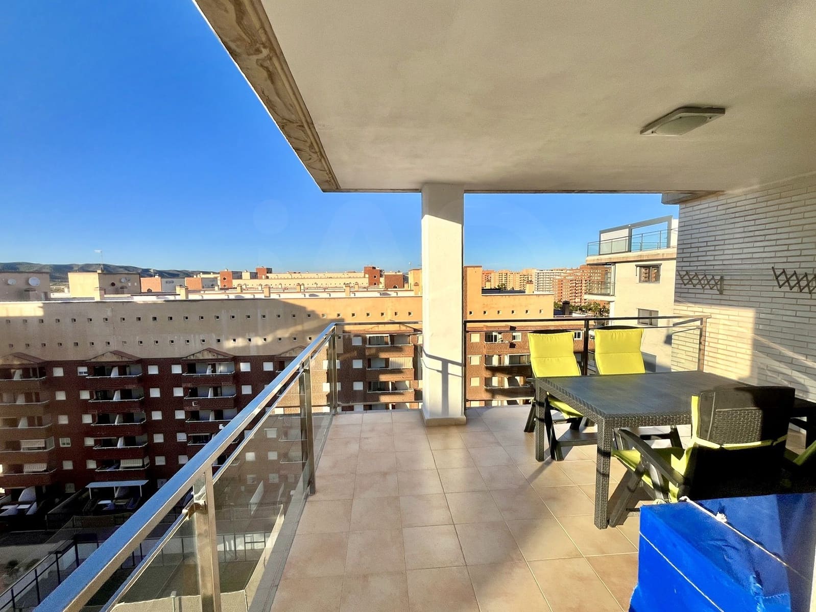 Ático de 2 habitaciones en Oropesa  en venta con piscina garaje - 214.000 € (Ref: 10174331)