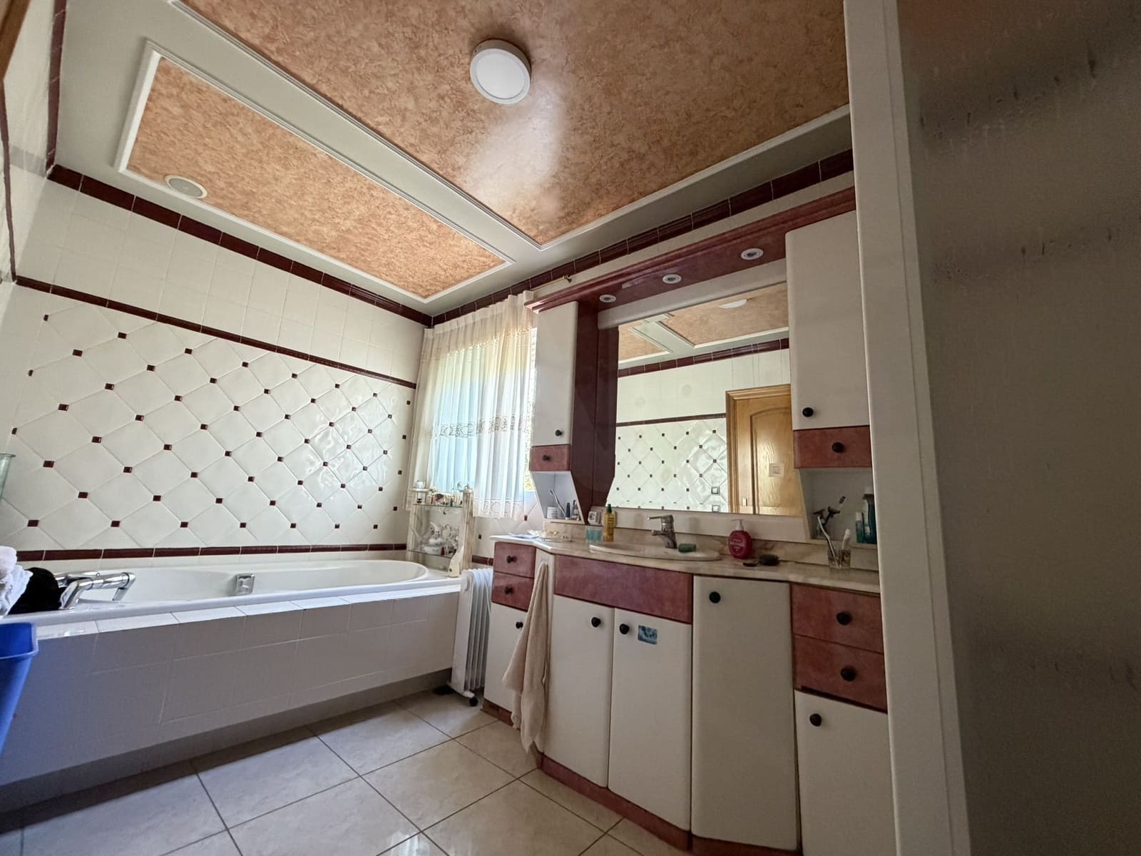 5 soveværelse Villa til salg i La Nucia med swimmingpool garage - € 700.000 (Ref: 10174332)