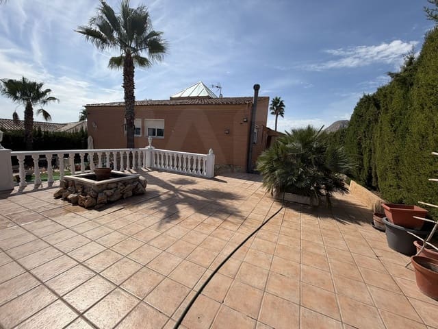 5 soveværelse Villa til salg i Coloma  , La Nucia med swimmingpool garage - € 700.000 (Ref: 10174332)