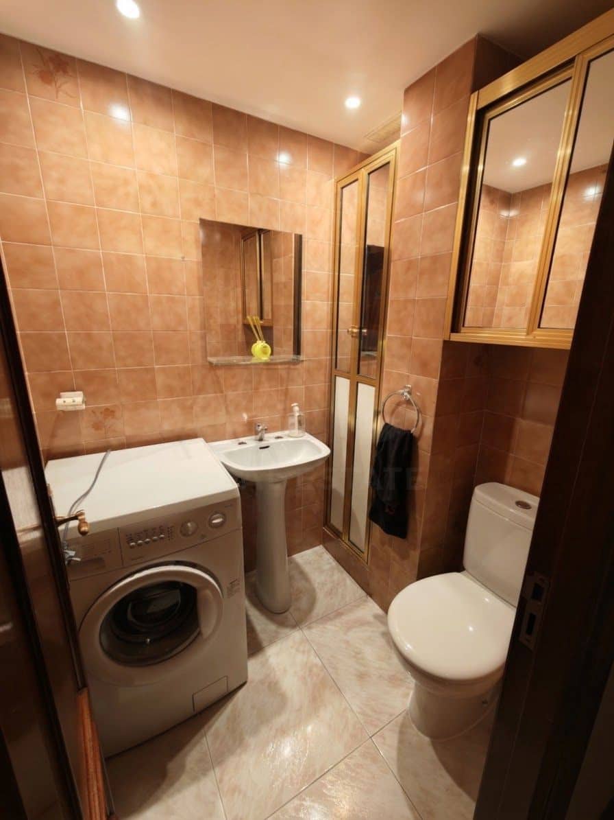 2 bedroom Apartment for sale in Valencia de Don Juan - € 88,900 (Ref: 10174786)