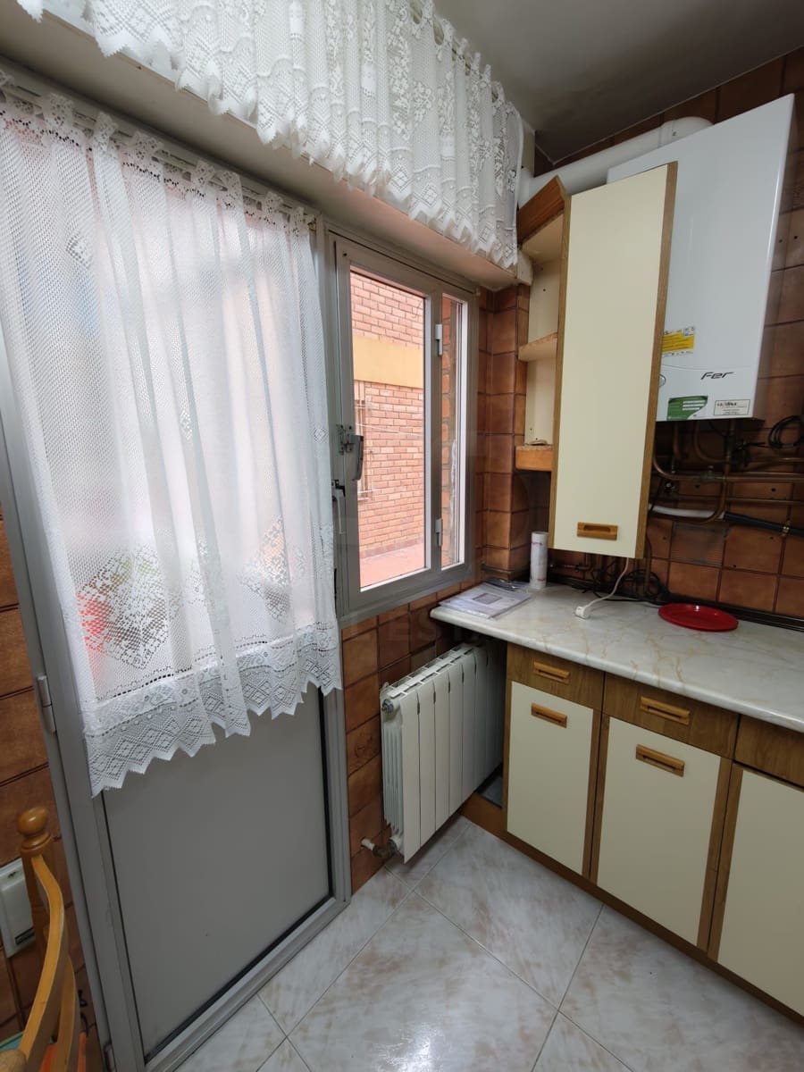 2 bedroom Apartment for sale in Valencia de Don Juan - € 88,900 (Ref: 10174786)