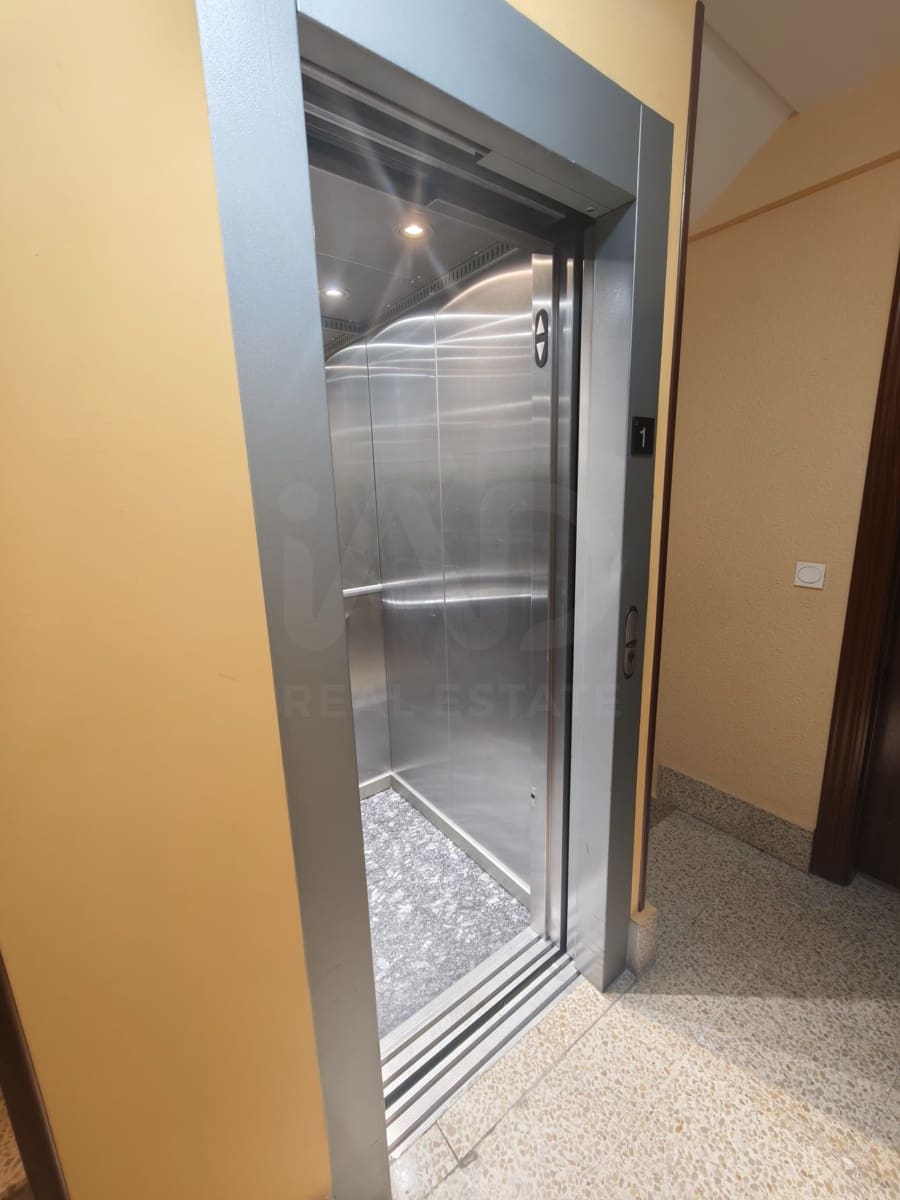 2 bedroom Apartment for sale in Valencia de Don Juan - € 88,900 (Ref: 10174786)