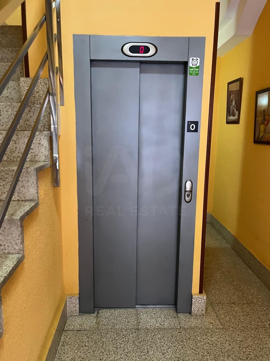 2 bedroom Apartment for sale in Valencia de Don Juan - € 88,900 (Ref: 10174786)