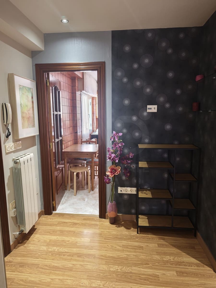 2 bedroom Apartment for sale in Valencia de Don Juan - € 88,900 (Ref: 10174786)