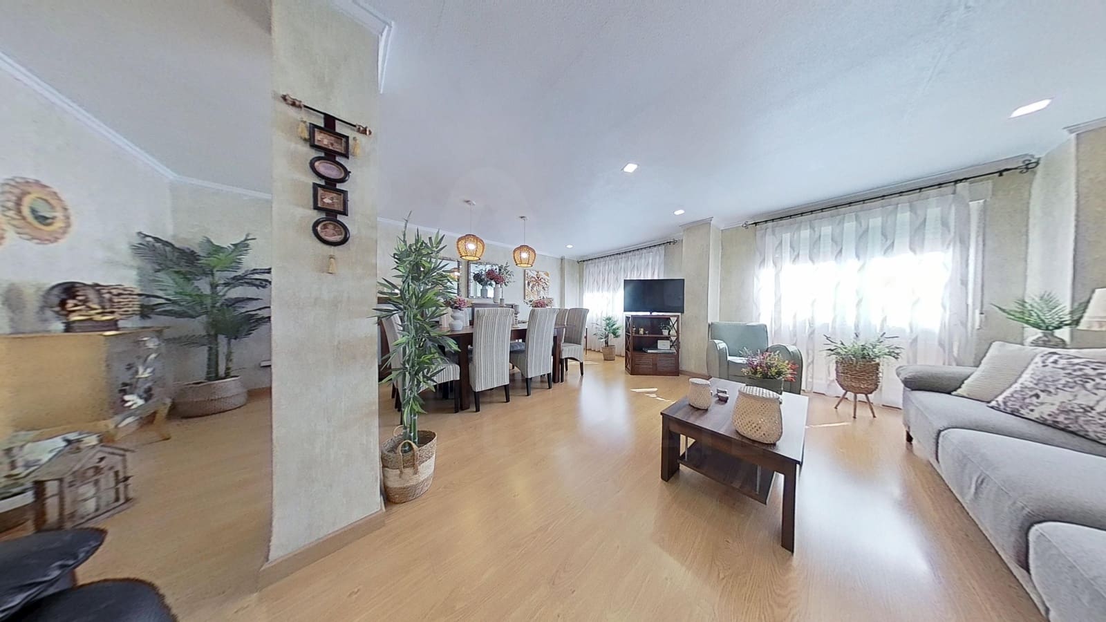 Apartamento de 3 habitaciones en Elche / Elx en venta con garaje - 189.500 € (Ref: 10174851)
