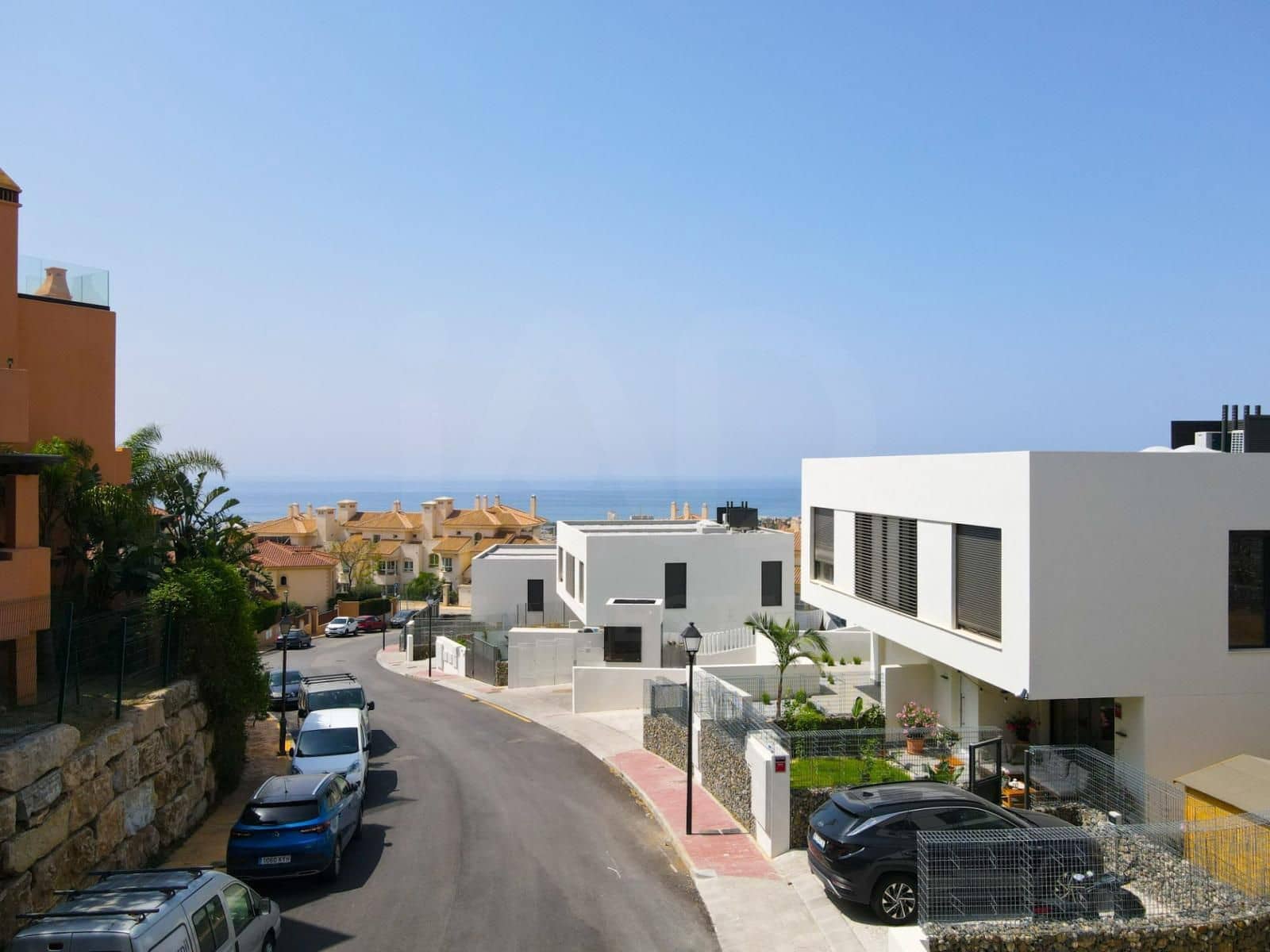 3 soverom Kjedet enebolig til salgs i Mijas med svømmebasseng garasje - € 710 526 (Ref: 10174855)