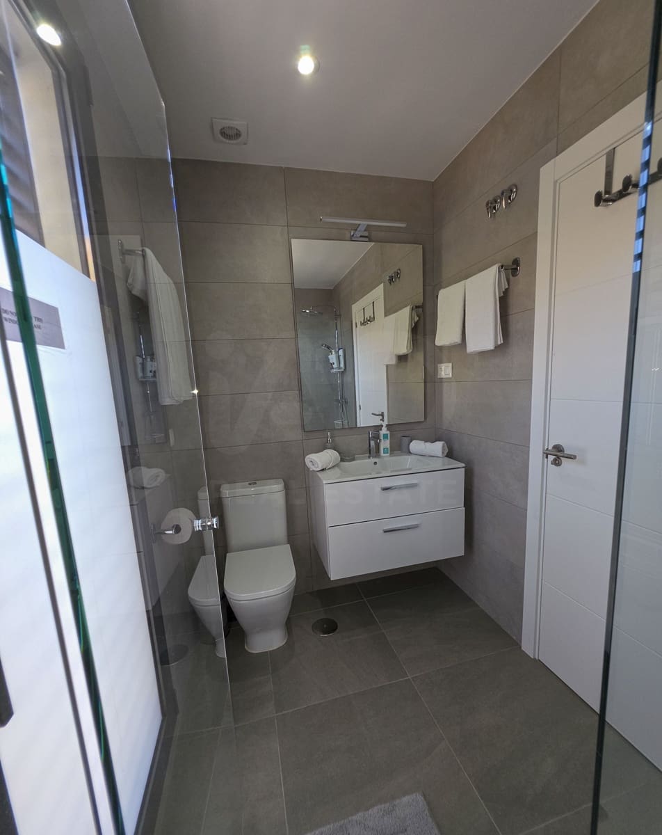 3 soverom Kjedet enebolig til salgs i Mijas med svømmebasseng garasje - € 710 526 (Ref: 10174855)