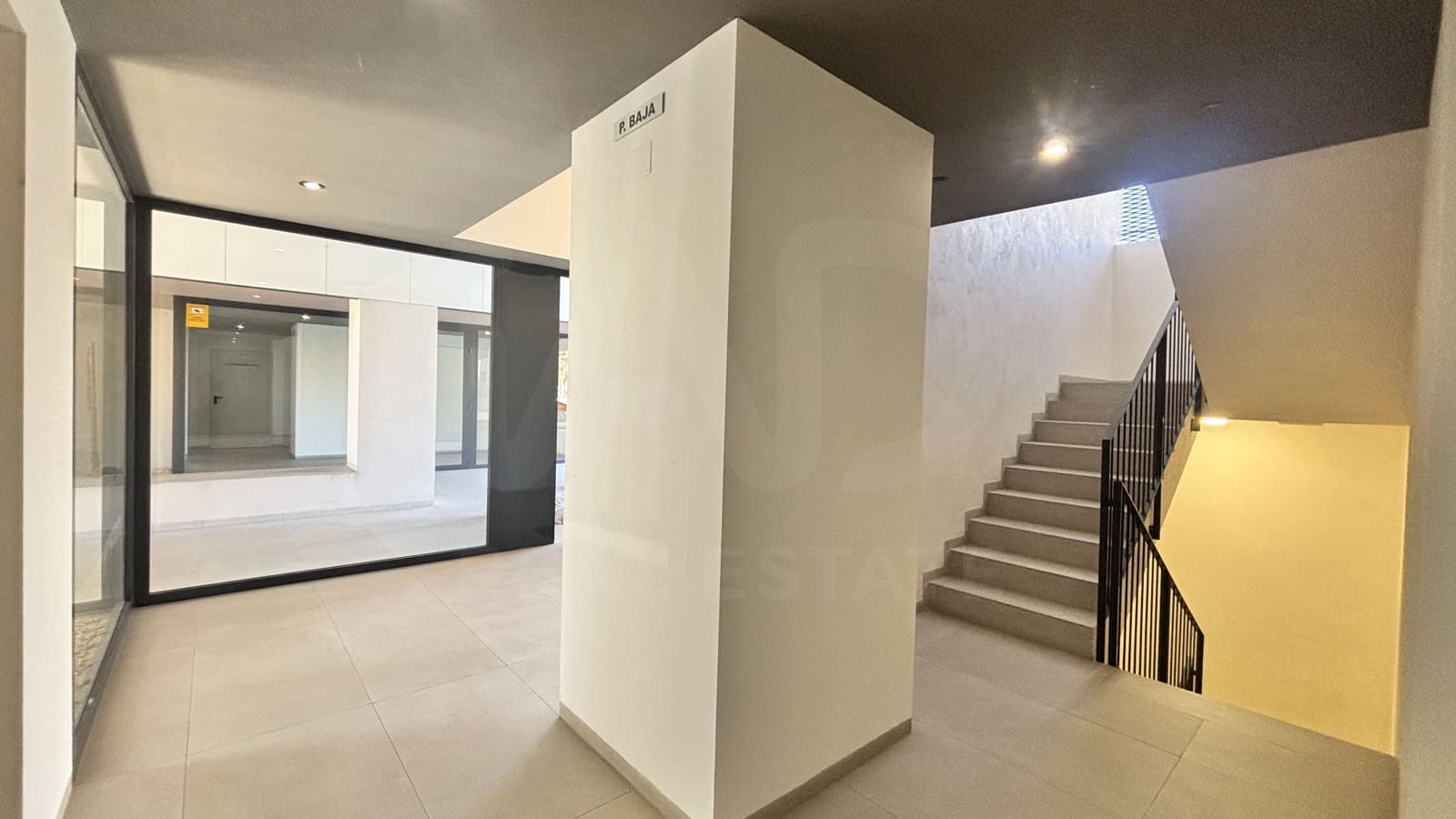 2 soveværelse Lejlighed til salg i Alicante by med swimmingpool - € 525.000 (Ref: 10174856)