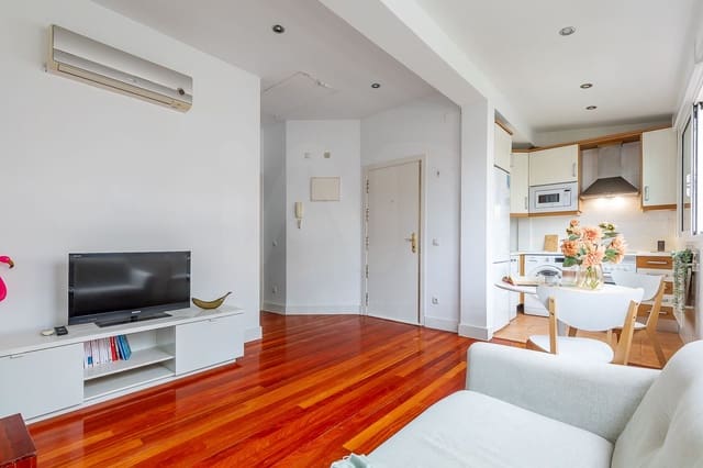 1 bedroom Apartment for sale in Gaztambide, Madrid city - € 350,000 (Ref: 10175928)