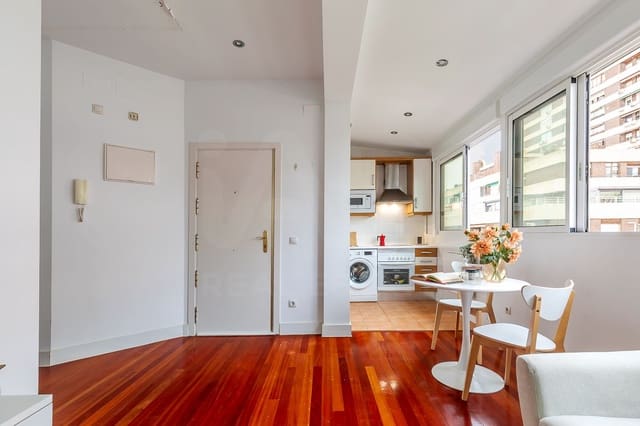 1 bedroom Apartment for sale in Gaztambide, Madrid city - € 350,000 (Ref: 10175928)