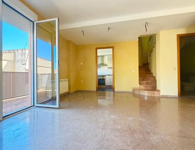 4 quarto Moradia em Banda para venda em Castelló de Rugat com piscina - 149 000 € (Ref: 10175931)