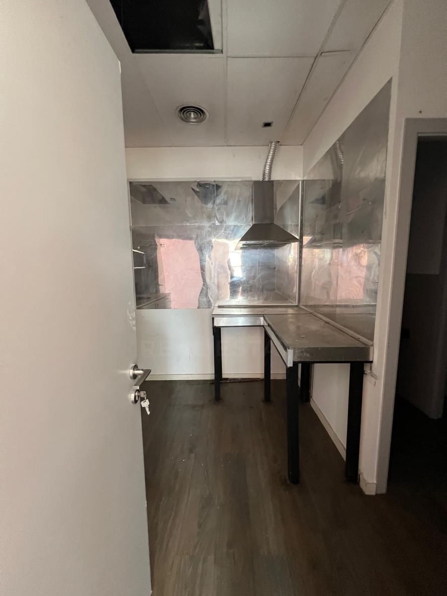 Commercieel te koop in Santa Margarida i els Monjos - € 150.900 (Ref: 10175940)