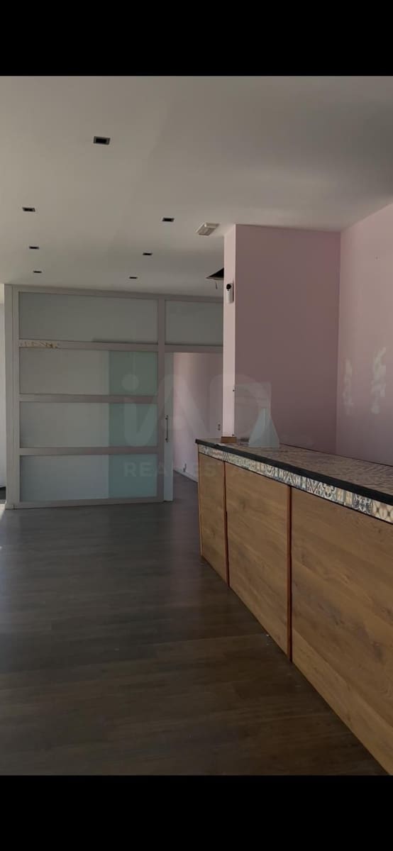 Commercieel te koop in Santa Margarida i els Monjos - € 150.900 (Ref: 10175940)