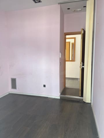 Commercieel te koop in La Rapita, Santa Margarida i els Monjos - € 150.900 (Ref: 10175940)