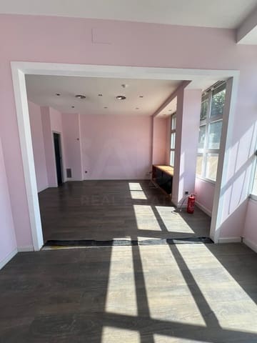 Commercieel te koop in La Rapita, Santa Margarida i els Monjos - € 150.900 (Ref: 10175940)