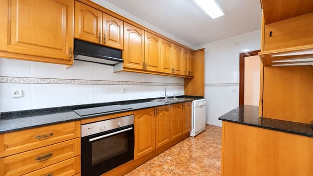 4 soverom Leilighet til salgs i Bonavista, Tarragona by med garasje - € 128 000 (Ref: 10175946)