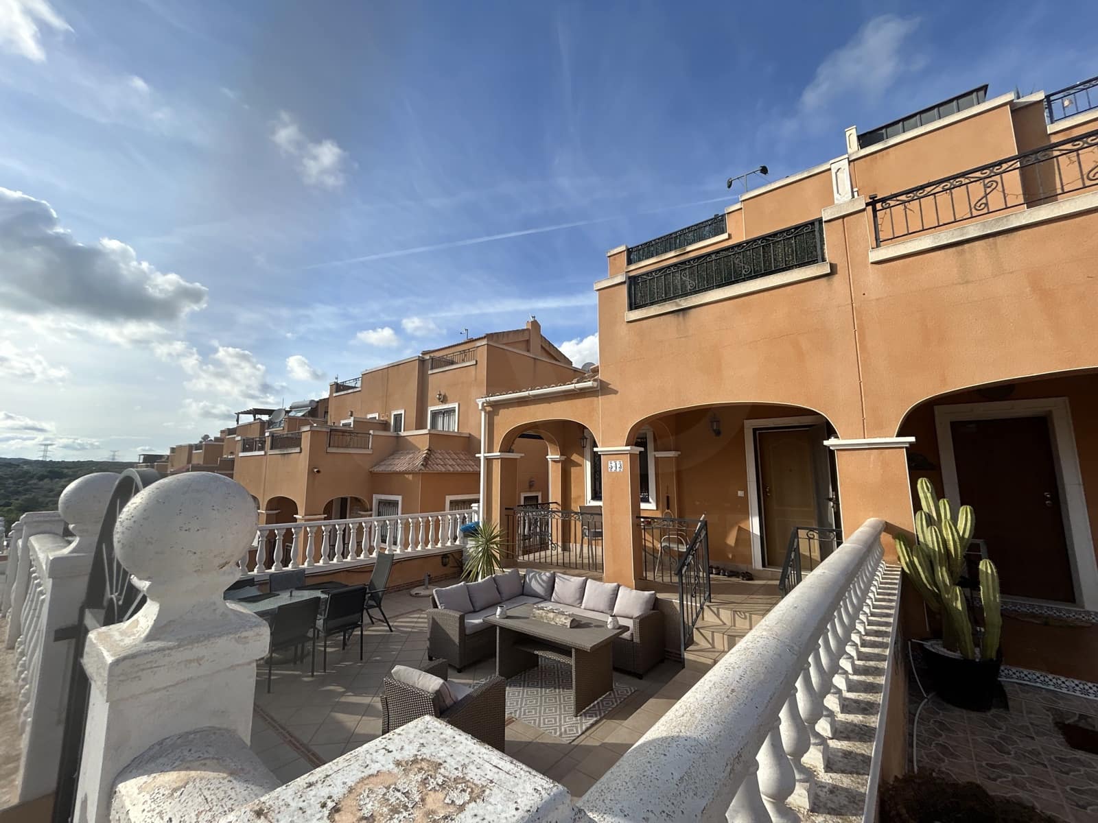 Hus till salu i Orihuela - 249 000 € (Ref: 10175954)