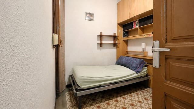 Apartamento de 4 habitaciones en La Nova Esquerra de L'Eixample, Barcelona ciudad en venta - 469.000 € (Ref: 10176211)