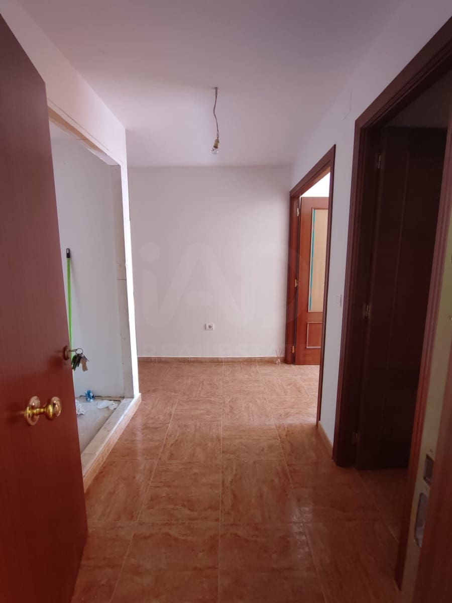 3 slaapkamer Appartement te koop in Cimanes del Tejar - € 54.900 (Ref: 10176221)