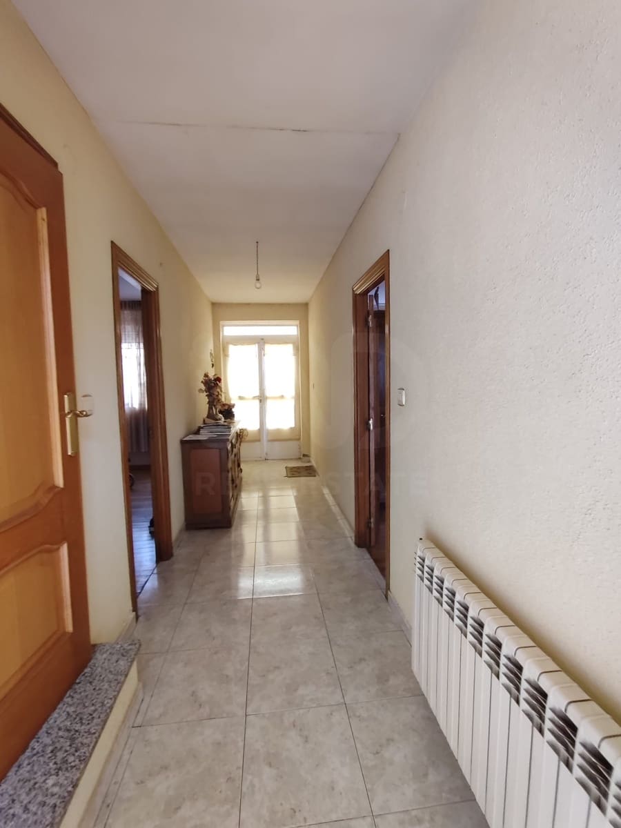 Casa de 6 habitaciones en Veguellina de Orbigo en venta con garaje - 109.900 € (Ref: 10176248)
