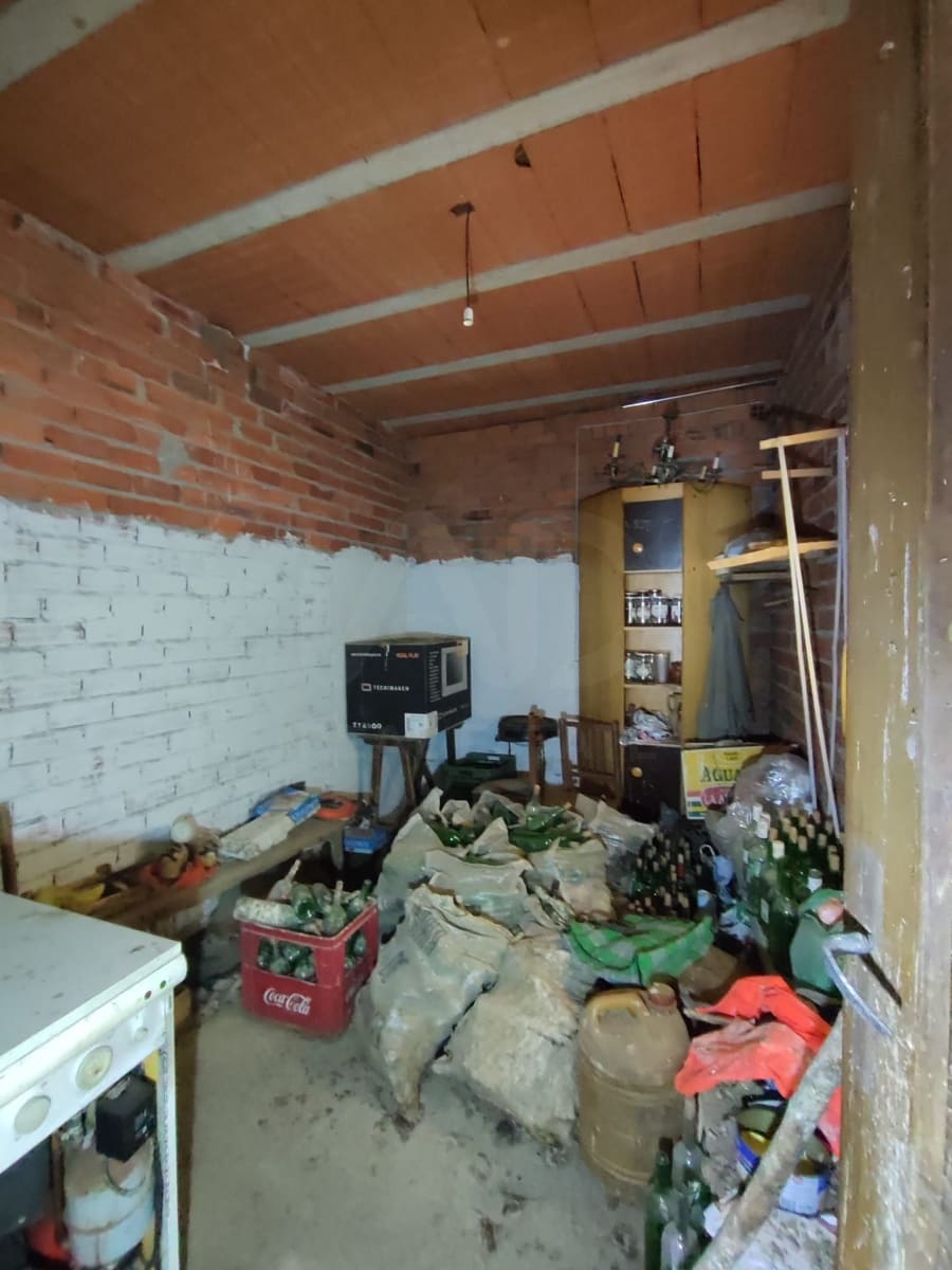 Casa de 6 habitaciones en Veguellina de Orbigo en venta con garaje - 109.900 € (Ref: 10176248)