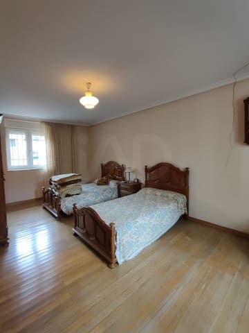 Casa de 6 habitaciones en Veguellina de Orbigo, Villarejo de Orbigo en venta con garaje - 109.900 € (Ref: 10176248)