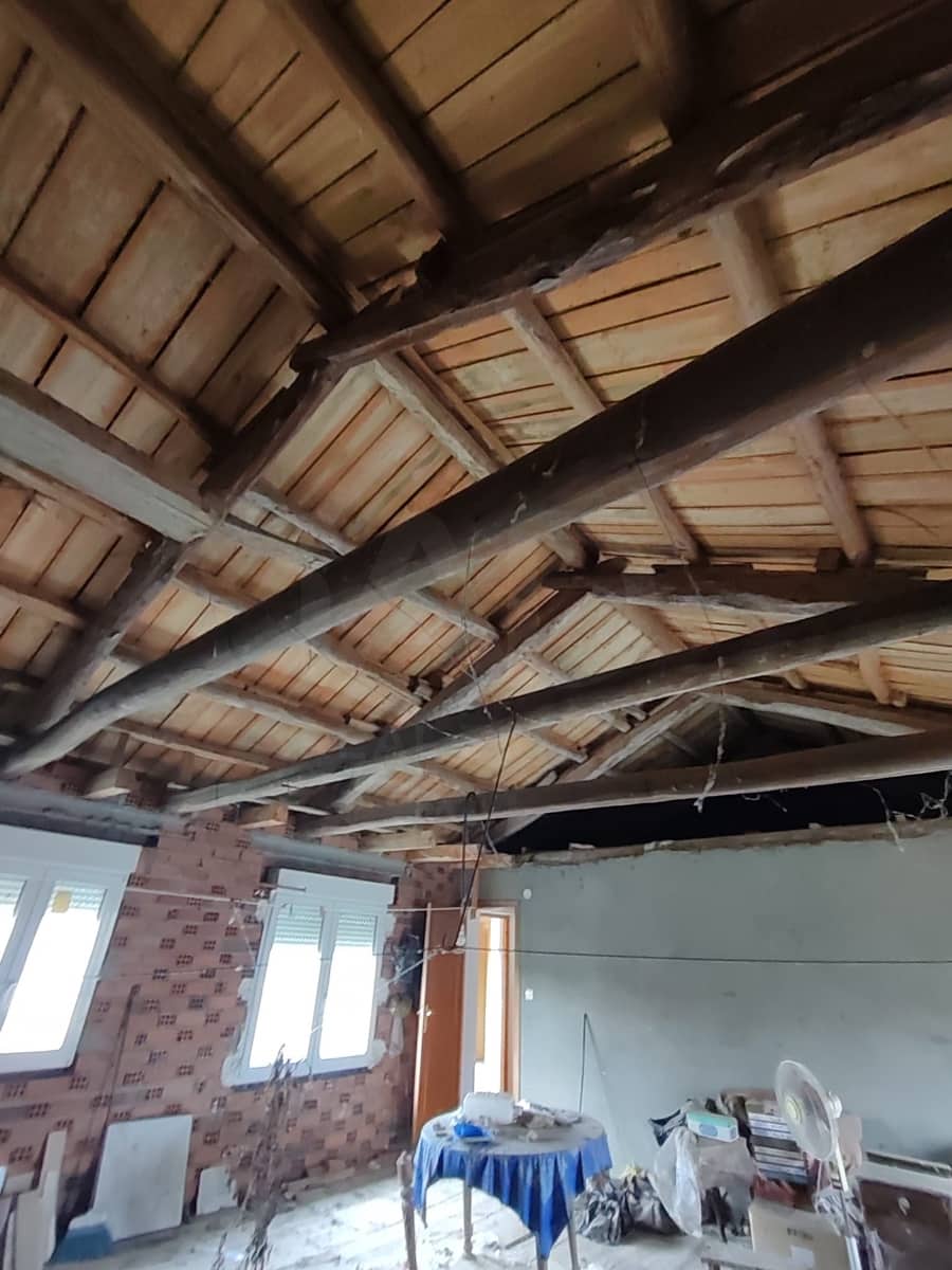 Casa de 6 habitaciones en Veguellina de Orbigo en venta con garaje - 109.900 € (Ref: 10176248)