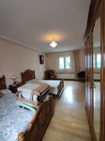 Casa de 6 habitaciones en Veguellina de Orbigo, Villarejo de Orbigo en venta con garaje - 109.900 € (Ref: 10176248)