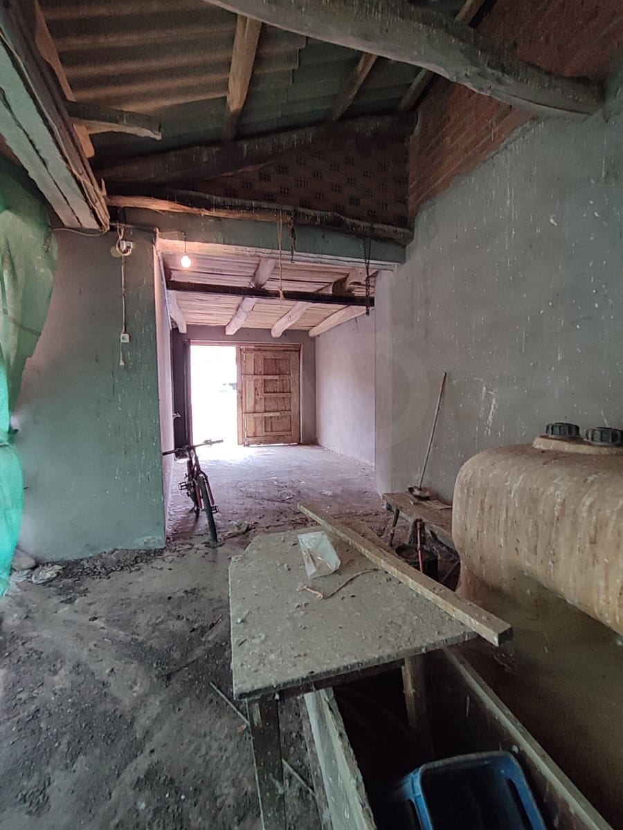 Casa de 6 habitaciones en Veguellina de Orbigo en venta con garaje - 109.900 € (Ref: 10176248)