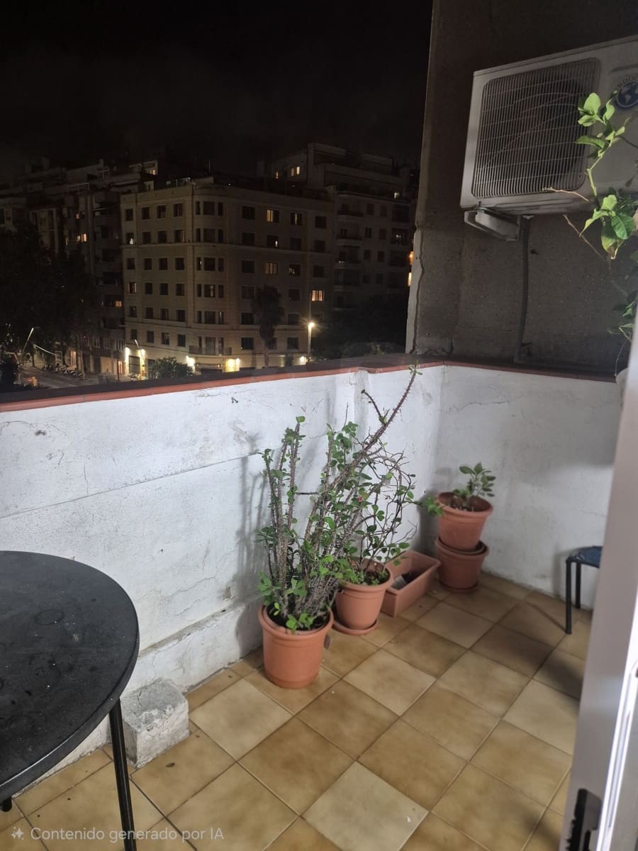 2 soverom Penthouse til salgs i Barcelona by - € 380 000 (Ref: 10177105)