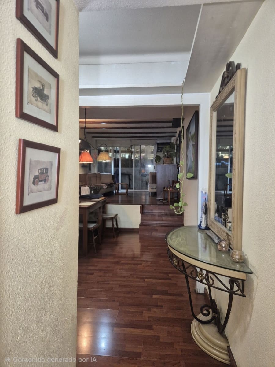 2 soverom Penthouse til salgs i Barcelona by - € 380 000 (Ref: 10177105)