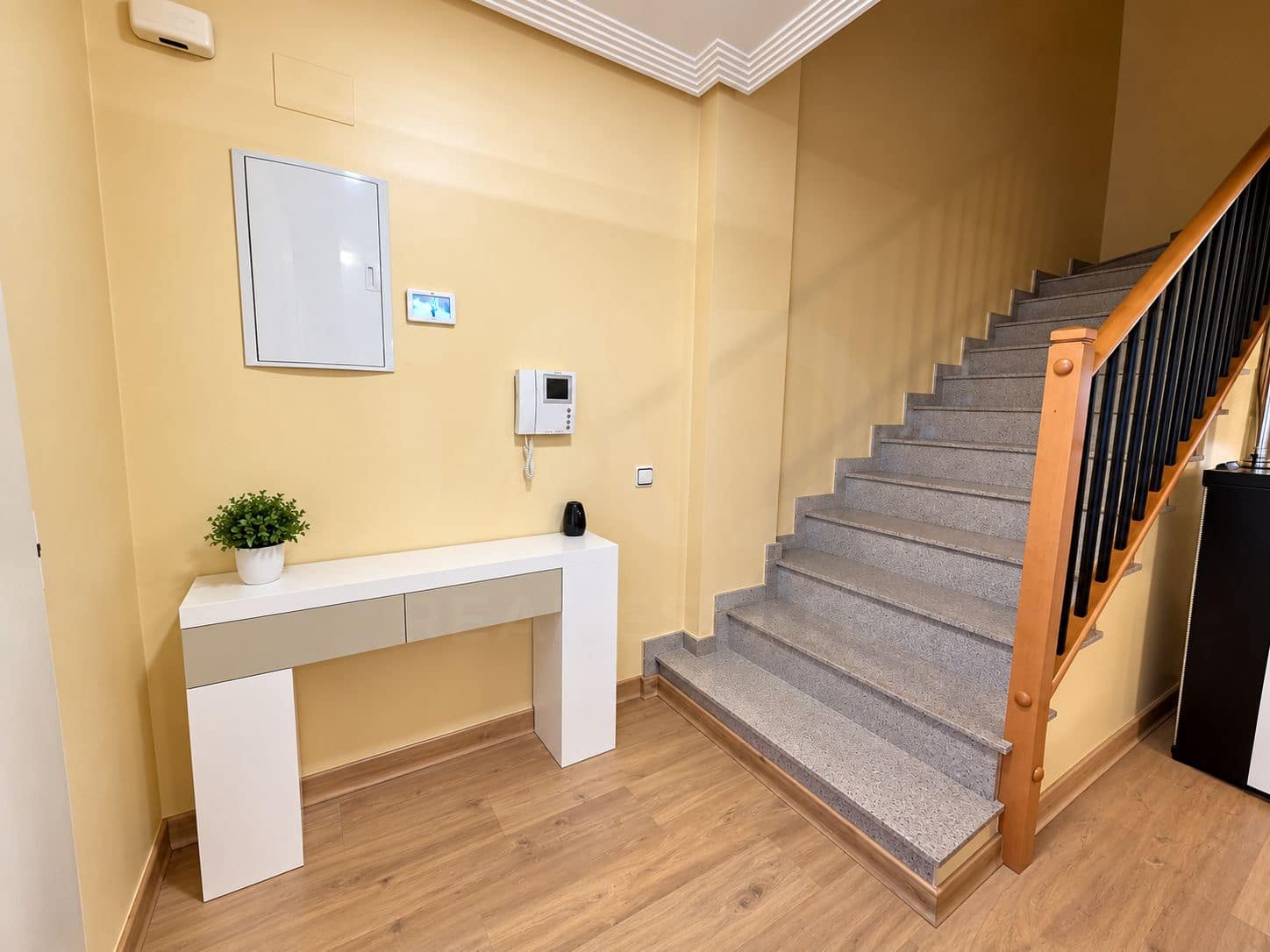 3 quarto Moradia em Banda para venda em Beniajan com piscina garagem - 295 000 € (Ref: 10179507)
