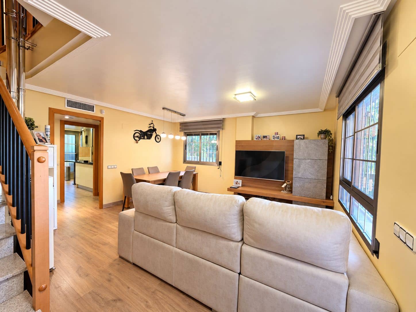 3 quarto Moradia em Banda para venda em Beniajan com piscina garagem - 295 000 € (Ref: 10179507)