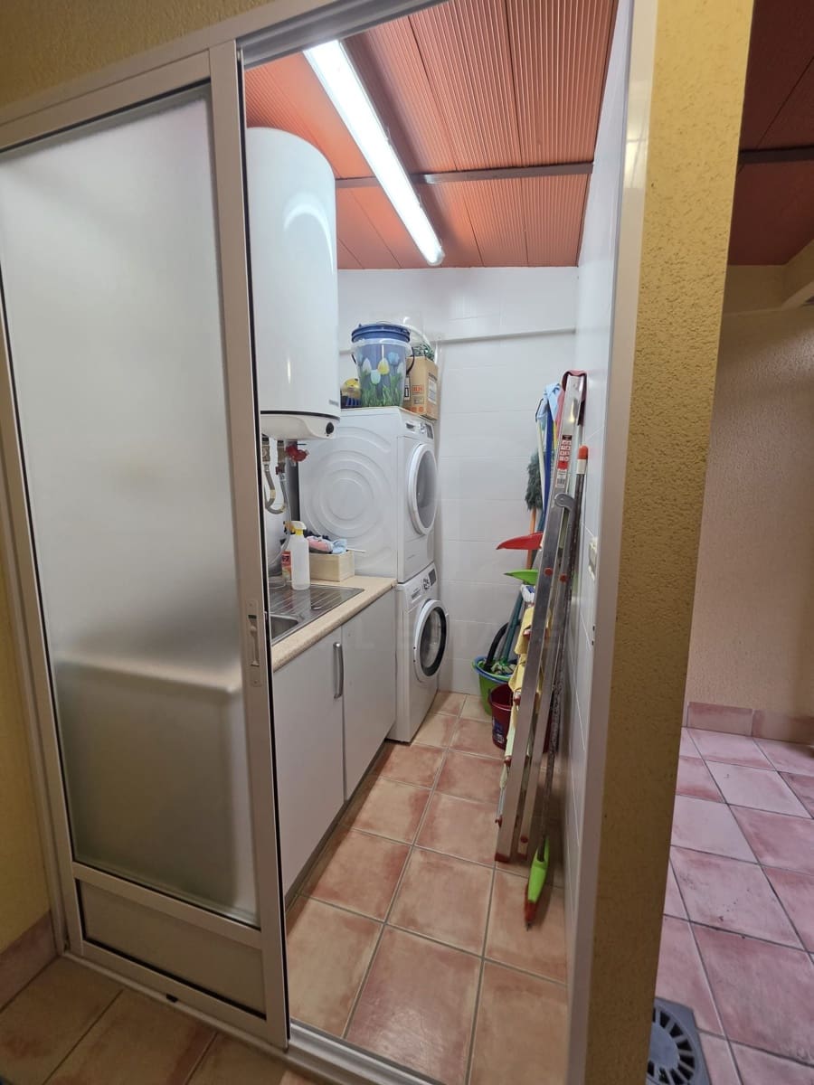 3 quarto Moradia em Banda para venda em Beniajan com piscina garagem - 295 000 € (Ref: 10179507)