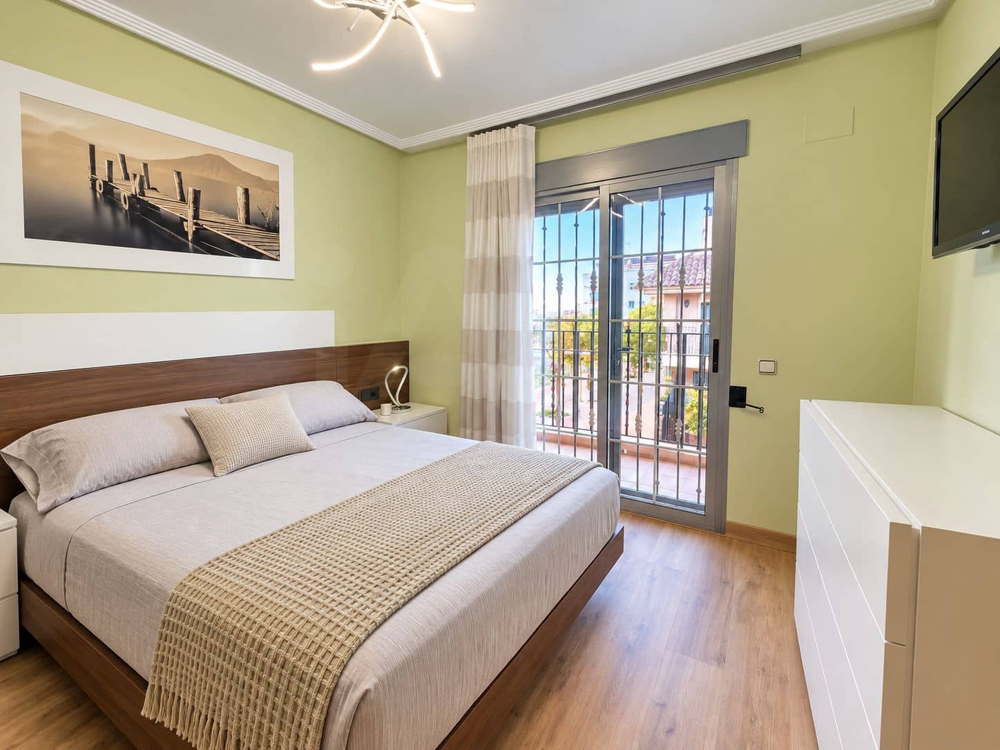 3 quarto Moradia em Banda para venda em Beniajan com piscina garagem - 295 000 € (Ref: 10179507)