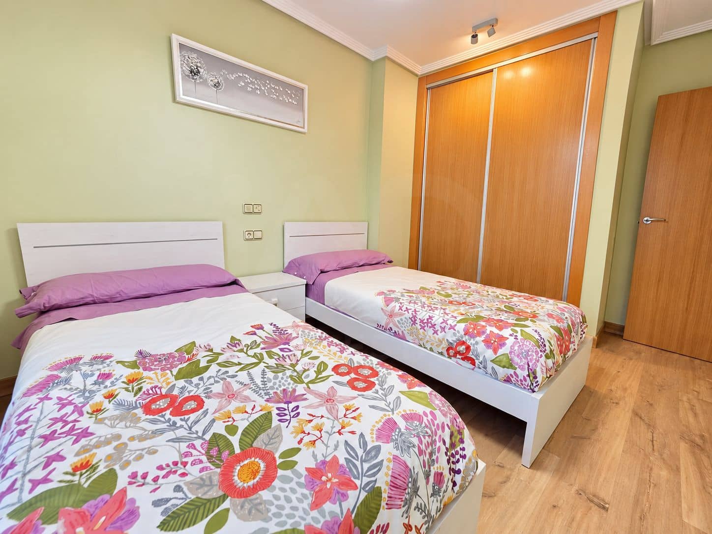 3 quarto Moradia em Banda para venda em Beniajan com piscina garagem - 295 000 € (Ref: 10179507)