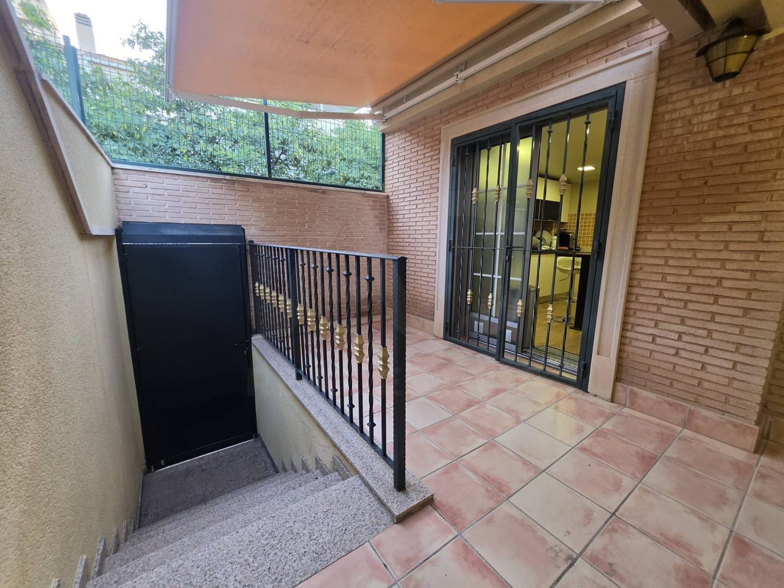 3 quarto Moradia em Banda para venda em Beniajan com piscina garagem - 295 000 € (Ref: 10179507)
