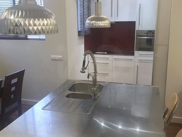 1 soveværelse Lejlighed til salg i Hispanoamérica, Madrid by med garage - € 550.000 (Ref: 10179509)