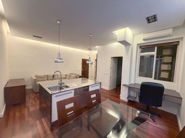 1 soveværelse Lejlighed til salg i Hispanoamérica, Madrid by med garage - € 550.000 (Ref: 10179509)