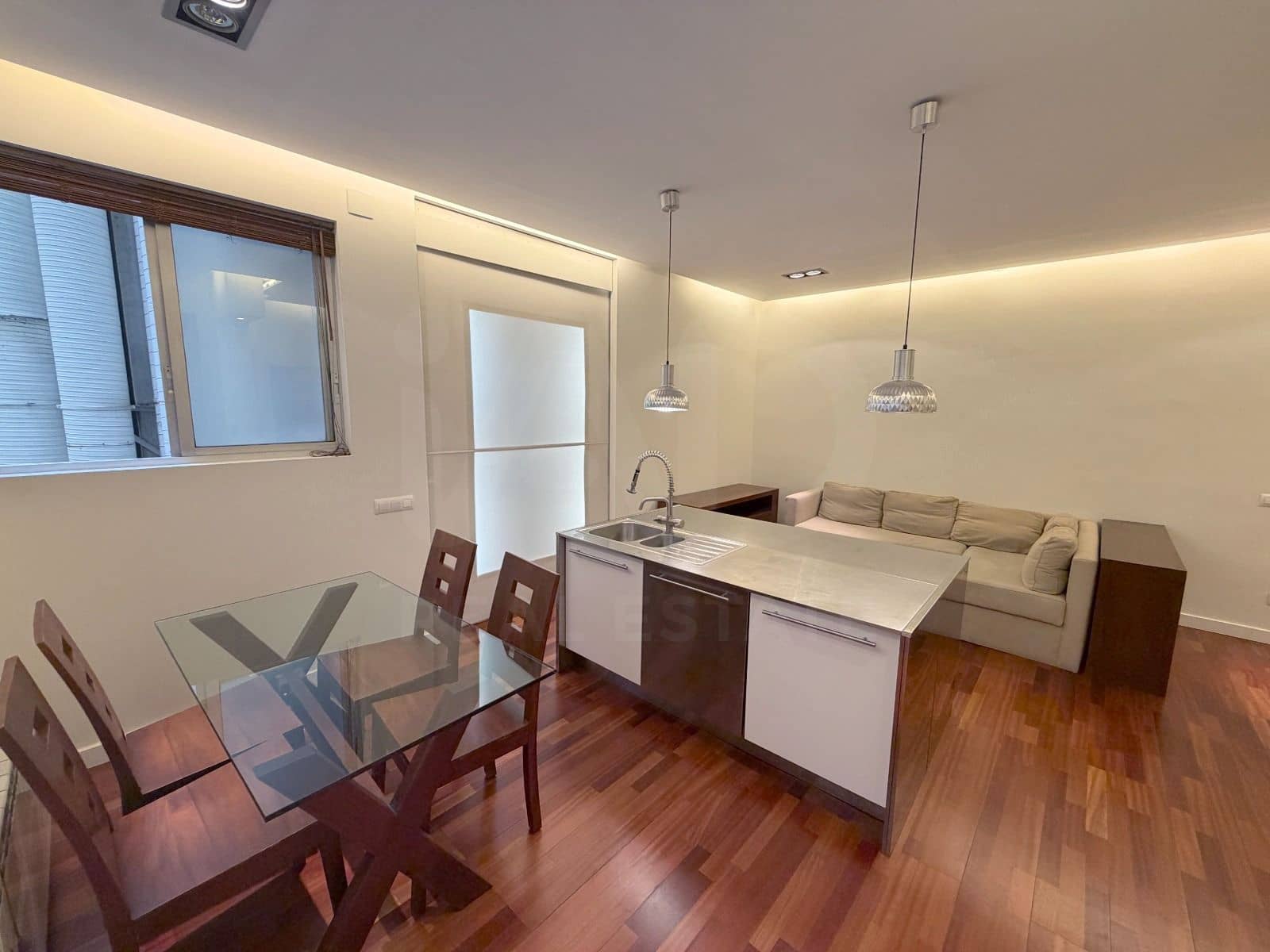 1 soveværelse Lejlighed til salg i Madrid by med garage - € 550.000 (Ref: 10179509)