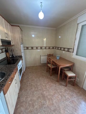3 camera da letto Villa in vendita in Roperuelos del Páramo con garage - 75.000 € (Rif: 10179510)