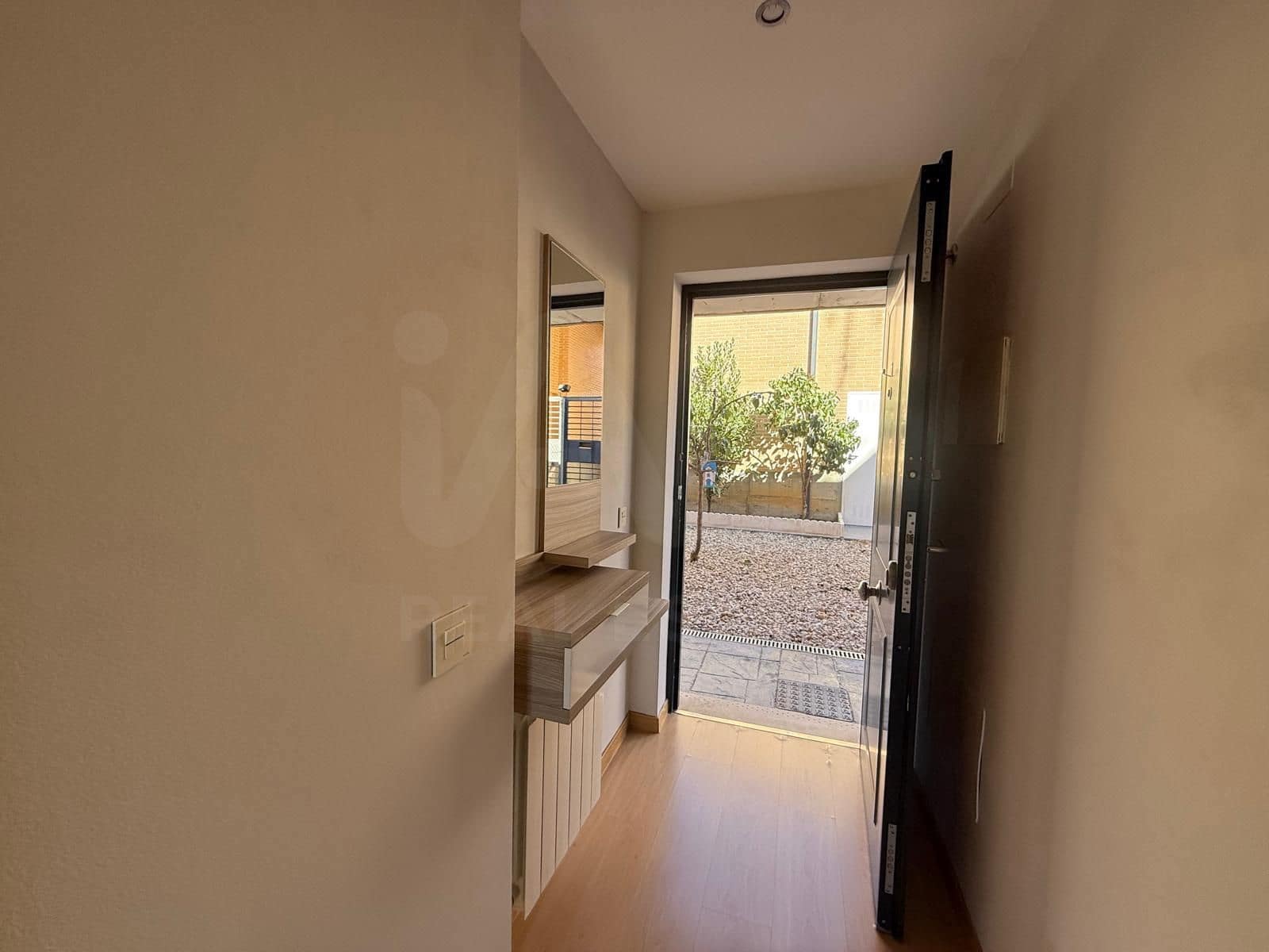 4 slaapkamer Rijtjeshuis te koop in Garrafe de Torio met garage - € 190.000 (Ref: 10179738)