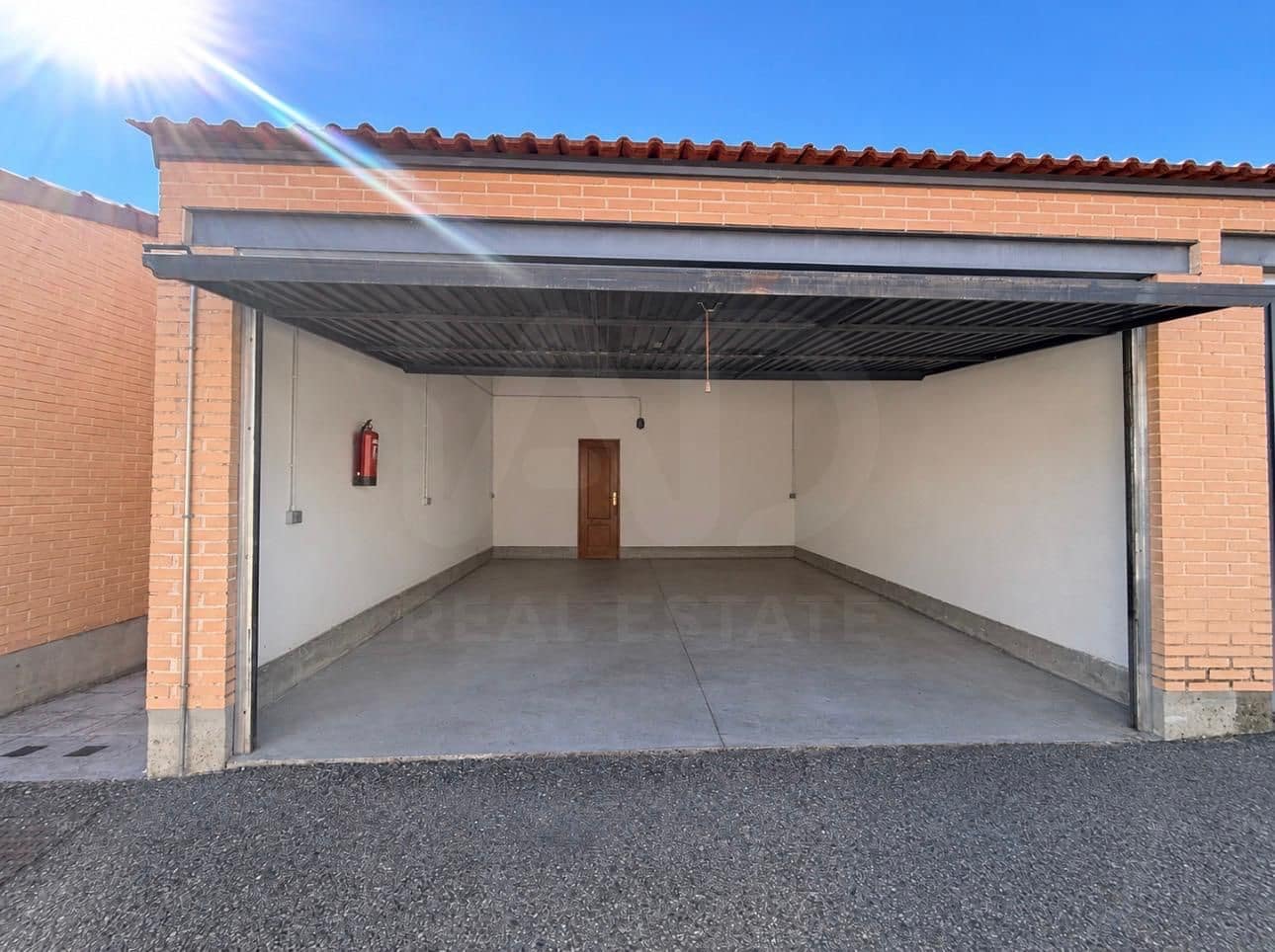 4 slaapkamer Rijtjeshuis te koop in Garrafe de Torio met garage - € 190.000 (Ref: 10179738)