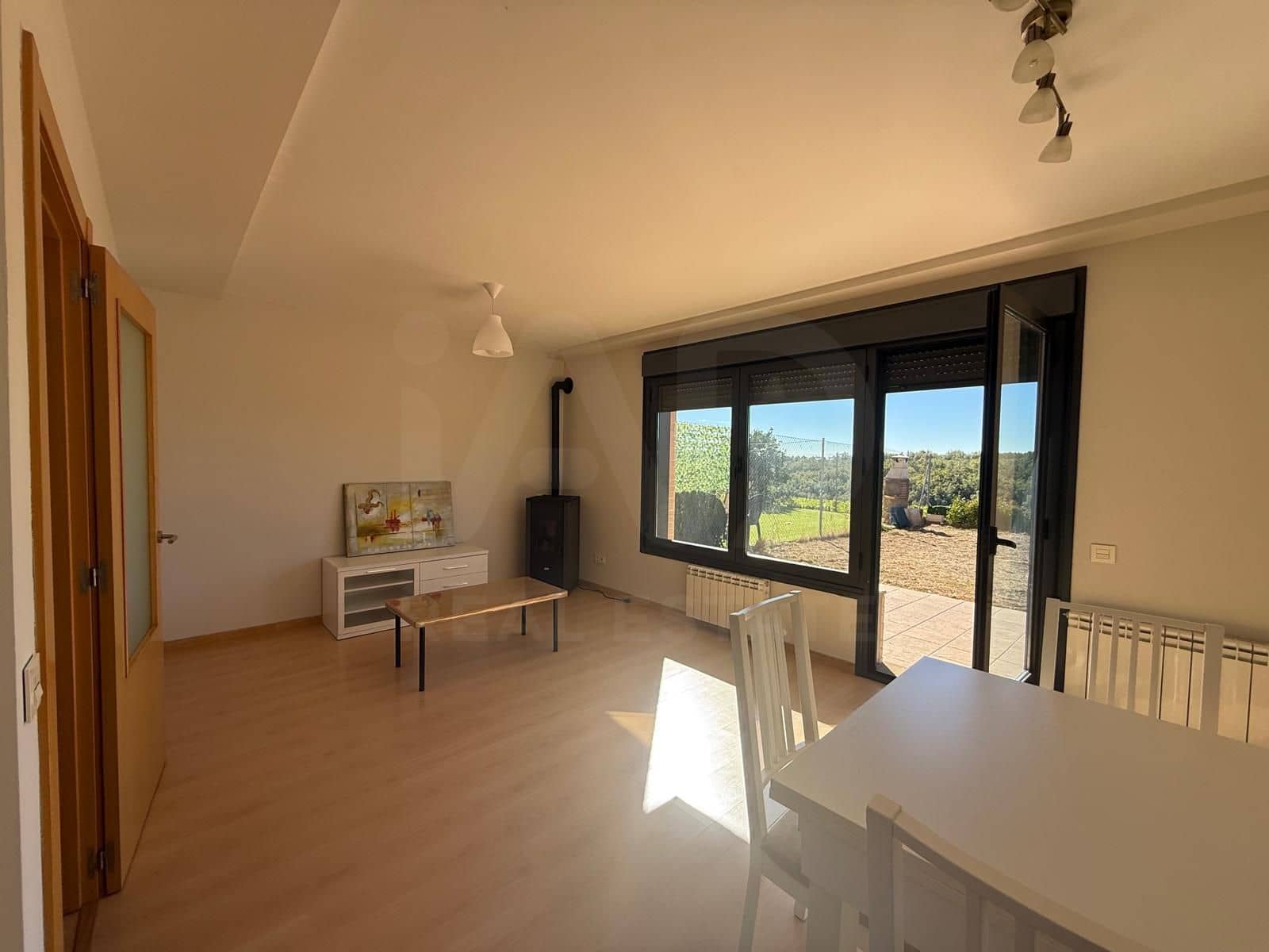 4 slaapkamer Rijtjeshuis te koop in Garrafe de Torio met garage - € 190.000 (Ref: 10179738)
