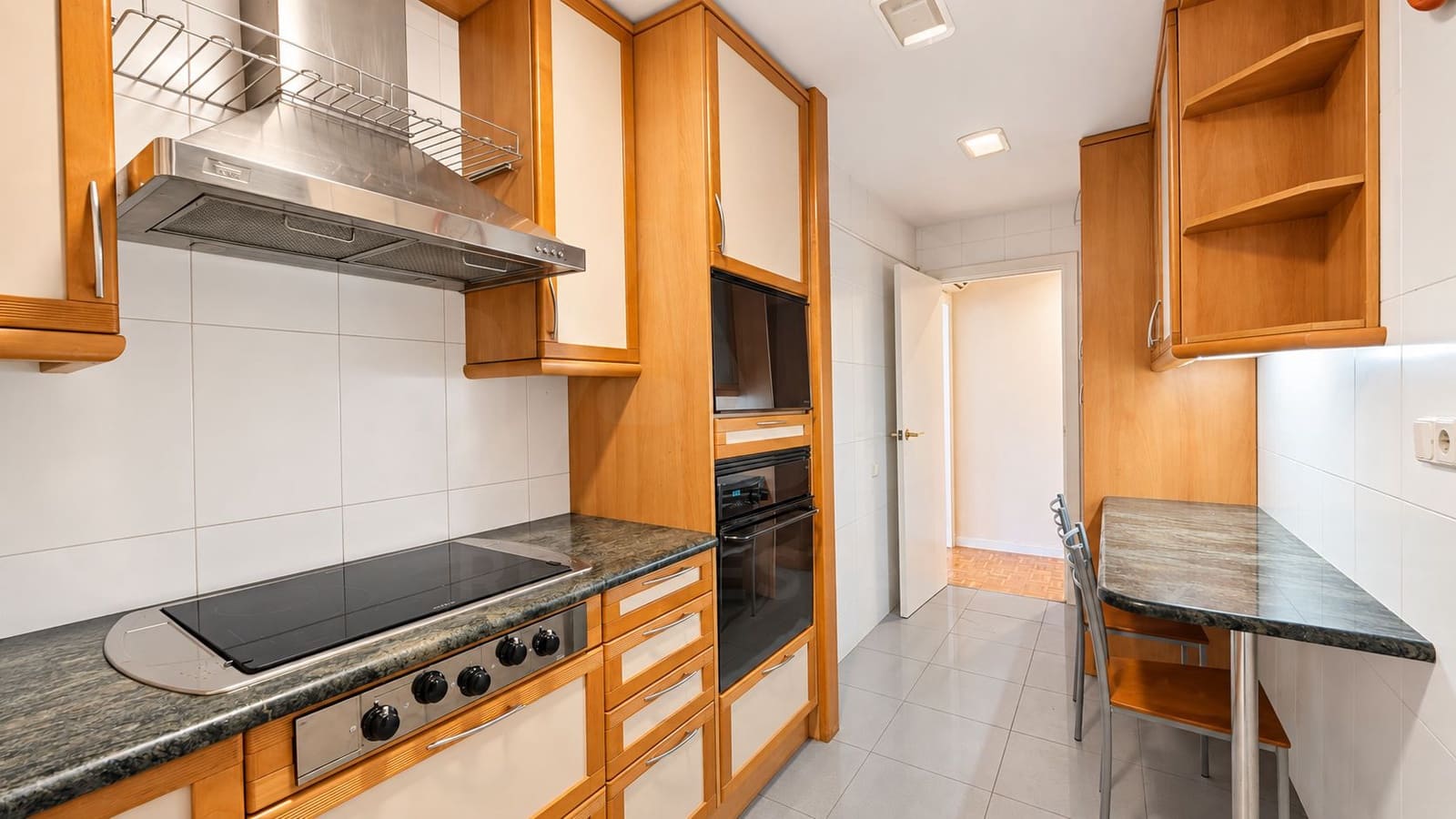 3 soveværelse Lejlighed til salg i Barcelona by - € 650.000 (Ref: 10179740)