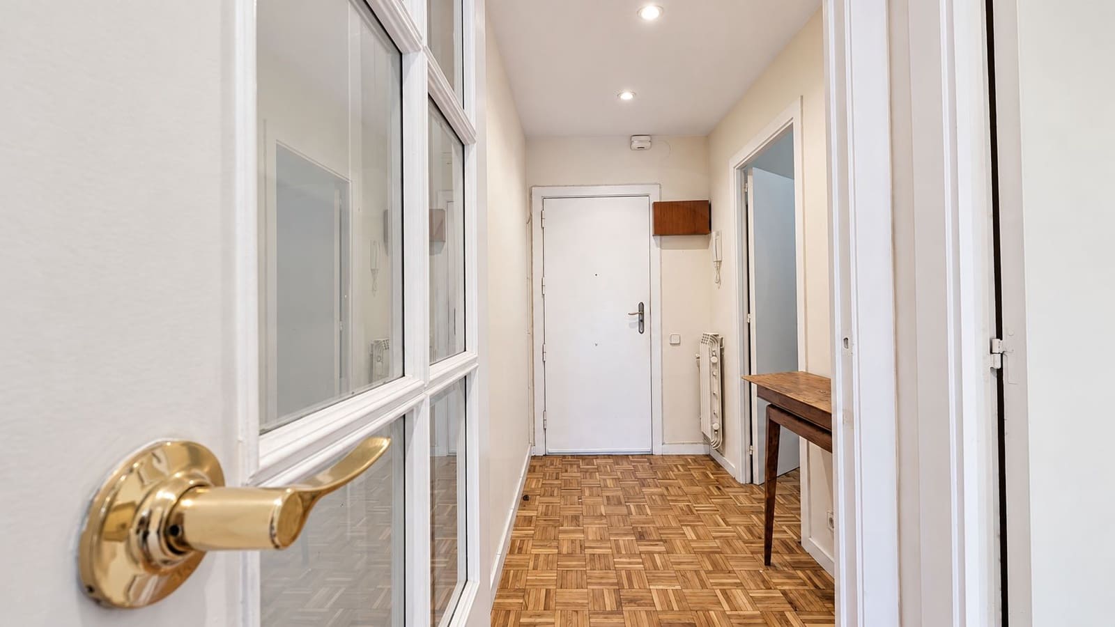 3 soveværelse Lejlighed til salg i Barcelona by - € 650.000 (Ref: 10179740)
