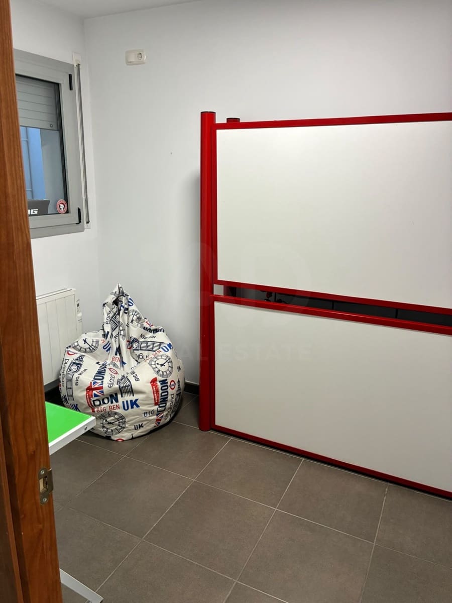 2 bedroom Apartment for sale in La Seu d'Urgell with garage - € 240,000 (Ref: 10179746)
