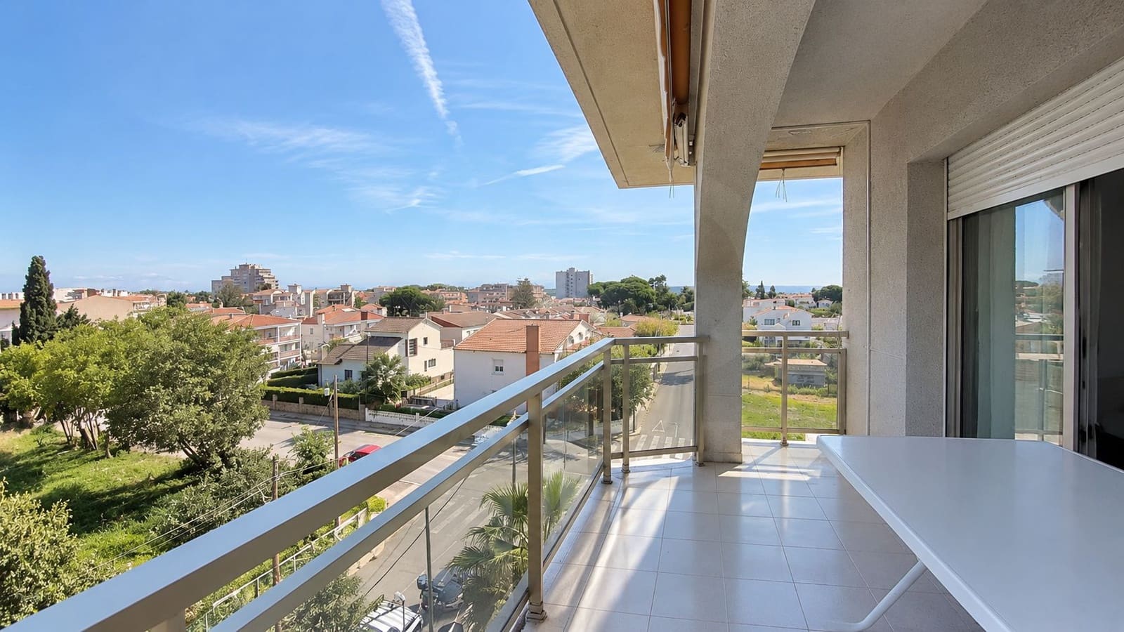 1 soverom Penthouse til salgs i Cambrils med svømmebasseng - € 259 000 (Ref: 10179750)
