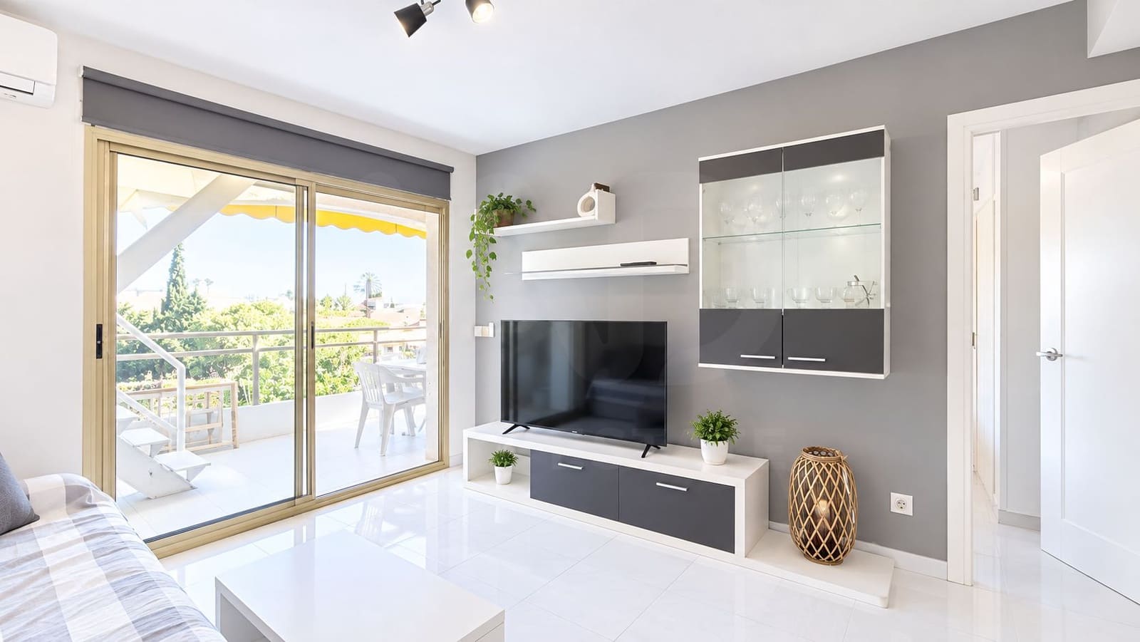 1 soverom Penthouse til salgs i Cambrils med svømmebasseng - € 259 000 (Ref: 10179750)
